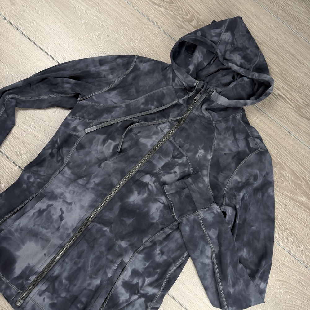 Lululemon Women's Define Nulu Full Zip Hooded Jacket Graphite Grey 10